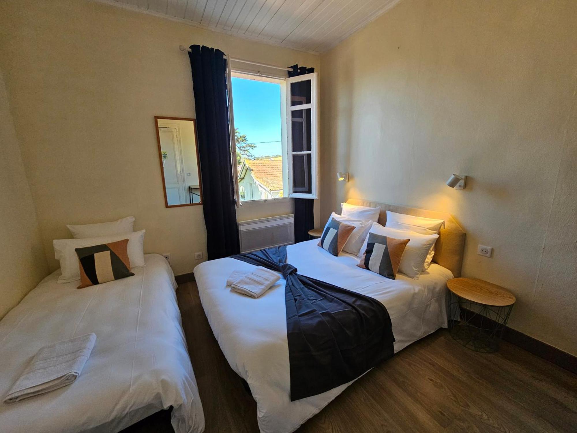 Hotel Au Bon Landais Biscarrosse-Plage Eksteriør billede